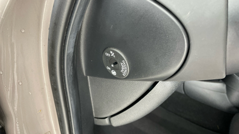 MINI Hatchback 2.0 Cooper S Sport 5dr Auto [Comfort/Nav Pack] Petrol Hatchback